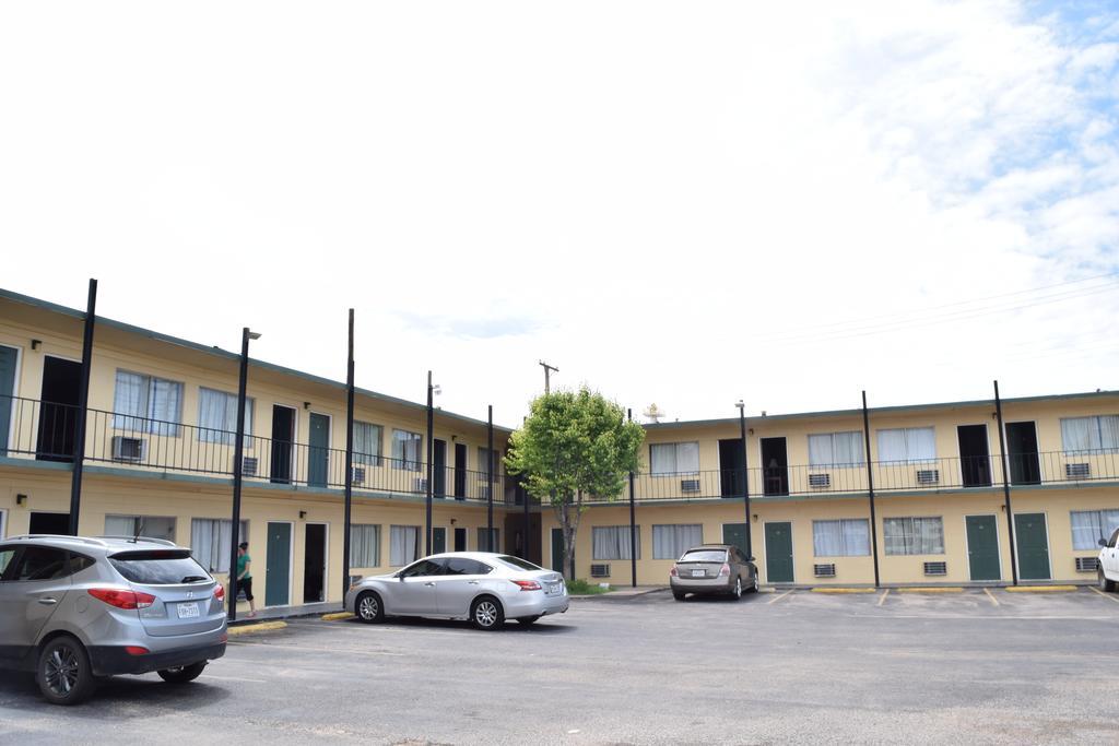 Imperial Motel Odessa Ngoại thất bức ảnh
