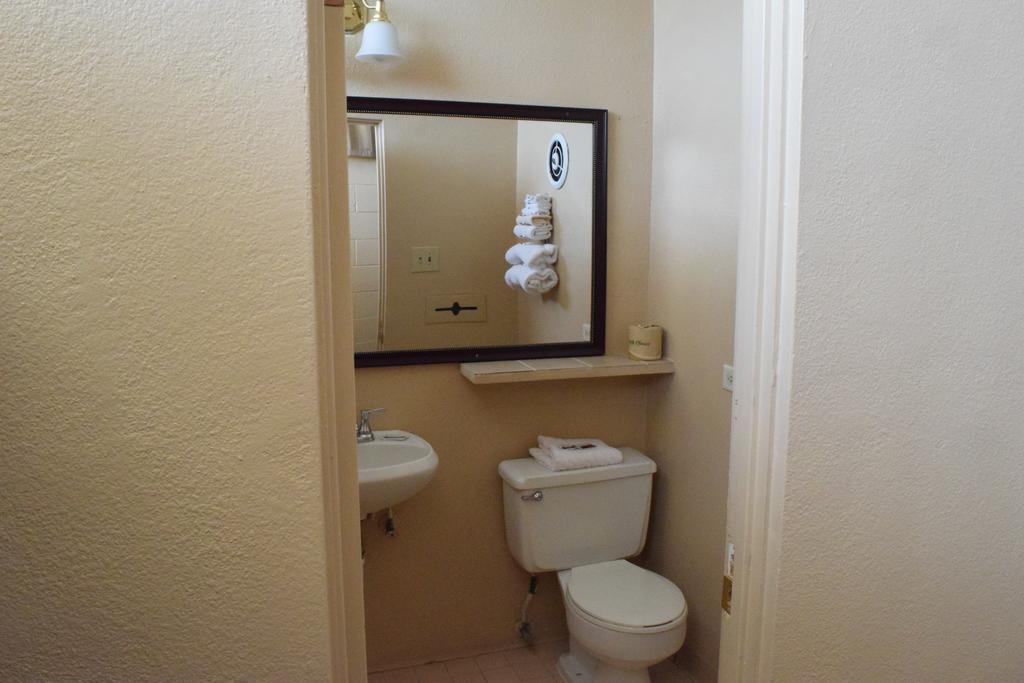 Imperial Motel Odessa Phòng bức ảnh
